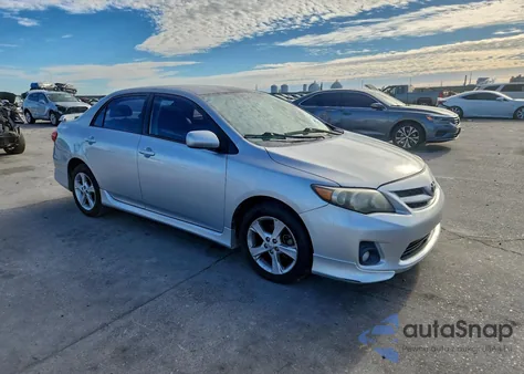 2011 Toyota Corolla Base из США, поврежденный, VIN 2T1BU4EEXBC622865